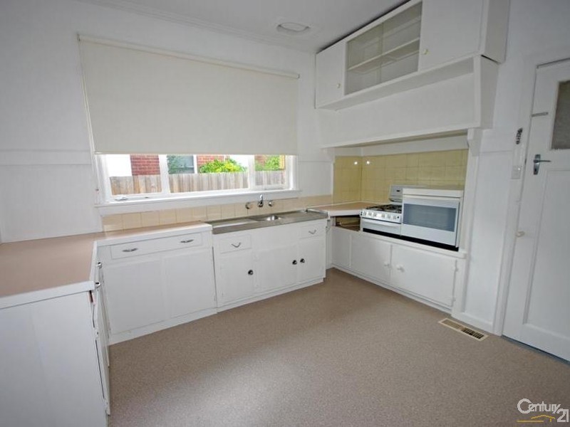 70 Oakleigh Road, Carnegie VIC 3163