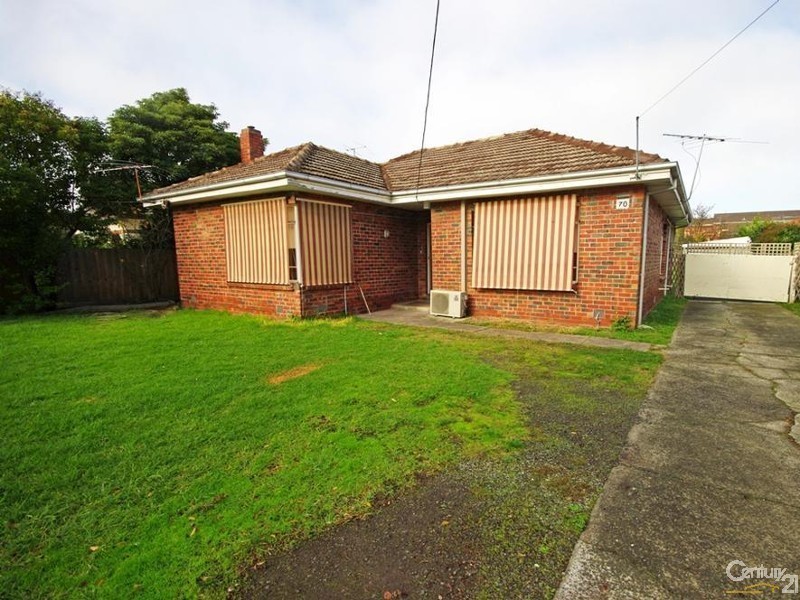 70 Oakleigh Road, Carnegie VIC 3163