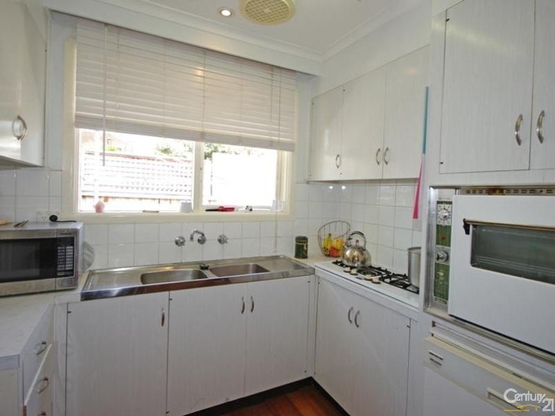 8/138 Linacre Road, Hampton VIC 3188