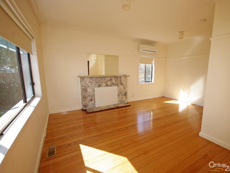 34 Glenbrook Avenue, Clayton VIC 3168