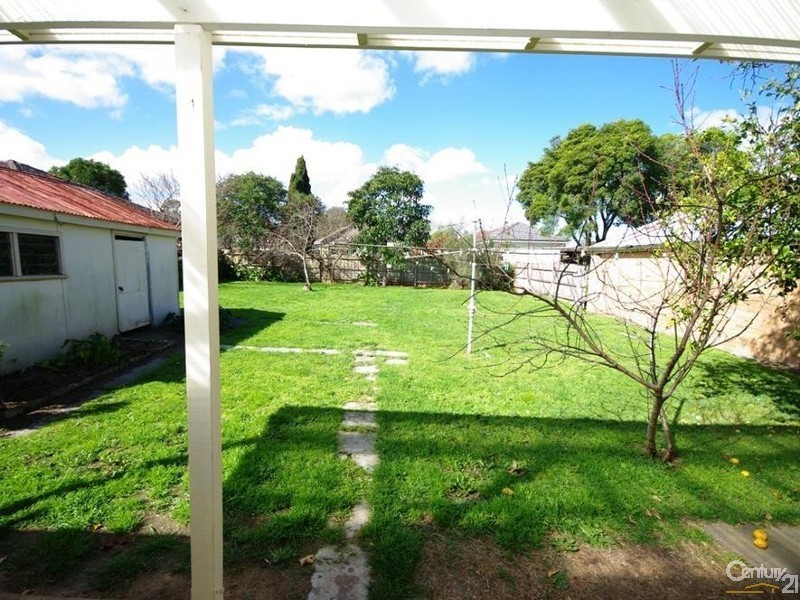 34 Glenbrook Avenue, Clayton VIC 3168