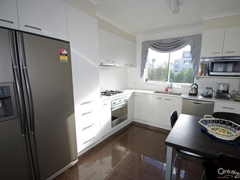 7/3B Warrigal Road, Hughesdale VIC 3166