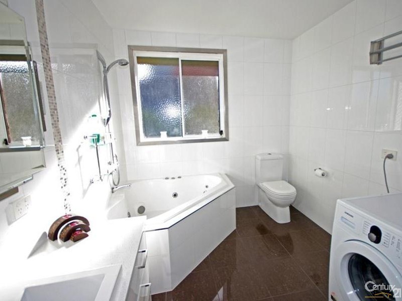 7/3B Warrigal Road, Hughesdale VIC 3166