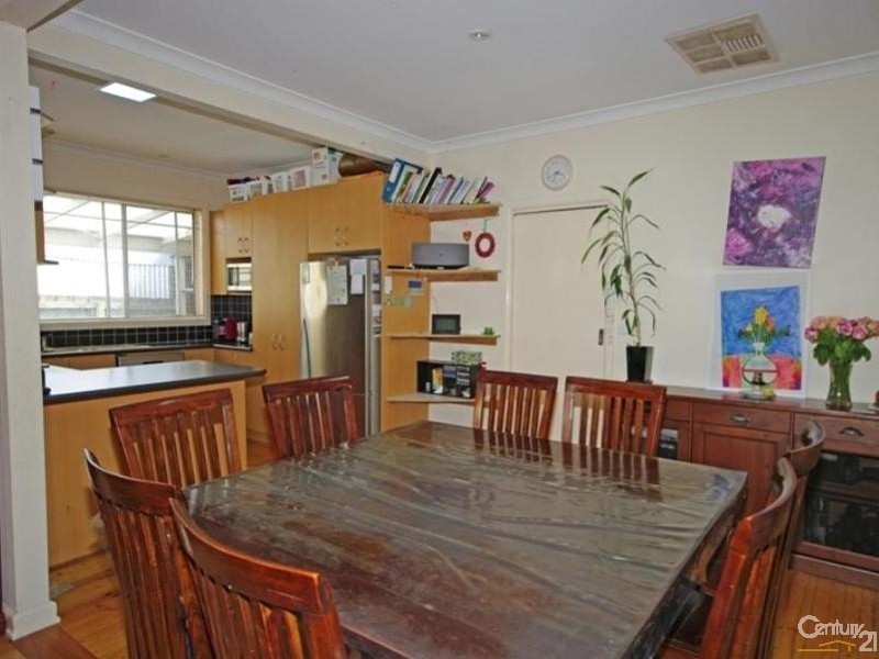 32 Connie Street, Bentleigh East VIC 3165