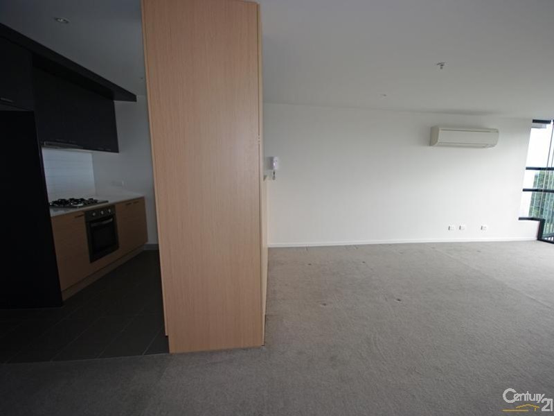 302/175 Kangaroo Road, Hughesdale VIC 3166