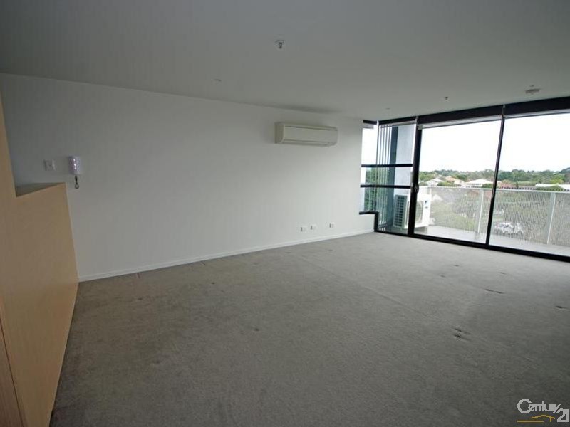 302/175 Kangaroo Road, Hughesdale VIC 3166