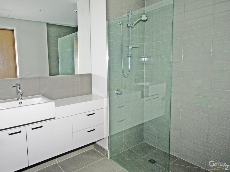 302/175 Kangaroo Road, Hughesdale VIC 3166