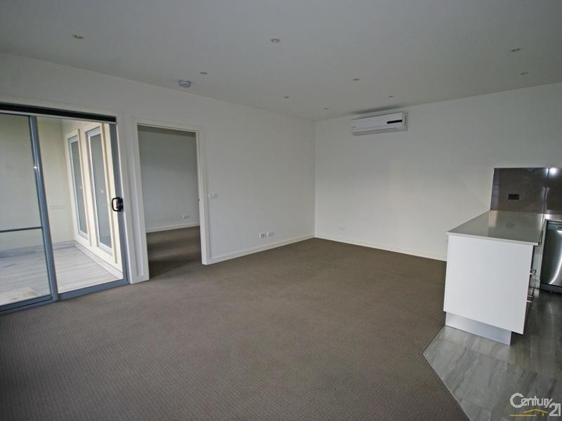 2/46 Gilbert Grove, Bentleigh VIC 3204