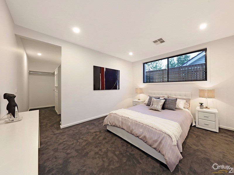 52B Barrington Street, Bentleigh East VIC 3165