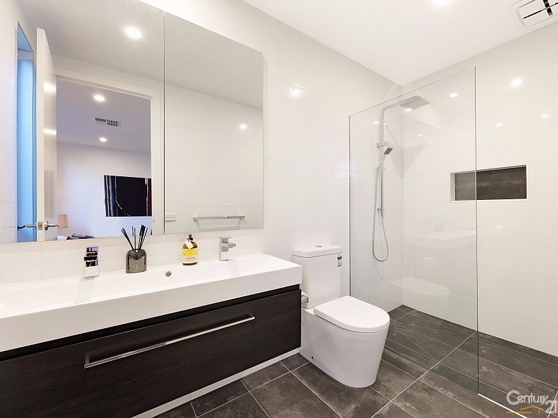 52B Barrington Street, Bentleigh East VIC 3165