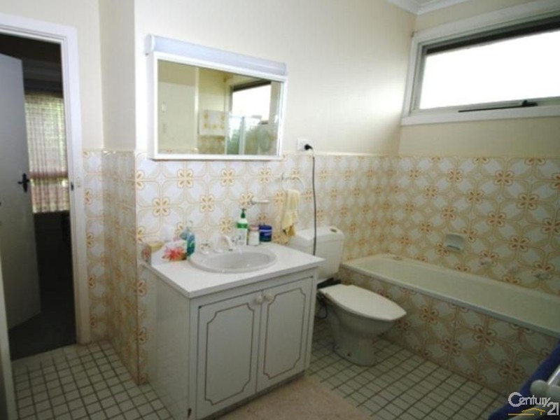 77 Wright Street, Mckinnon VIC 3204