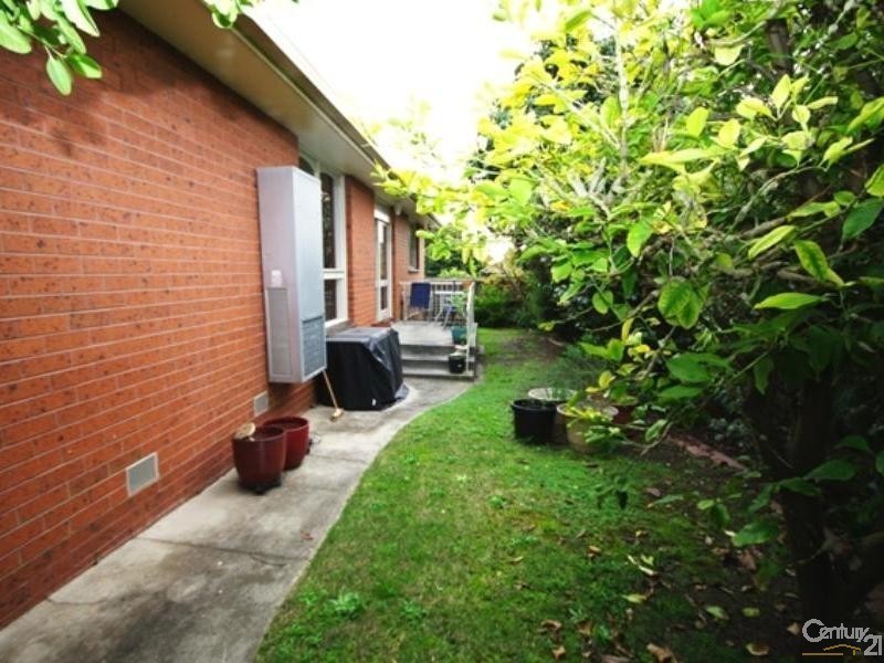 77 Wright Street, Mckinnon VIC 3204
