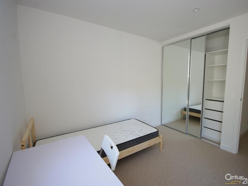 G04/56 Kambrook Road, Caulfield North VIC 3161