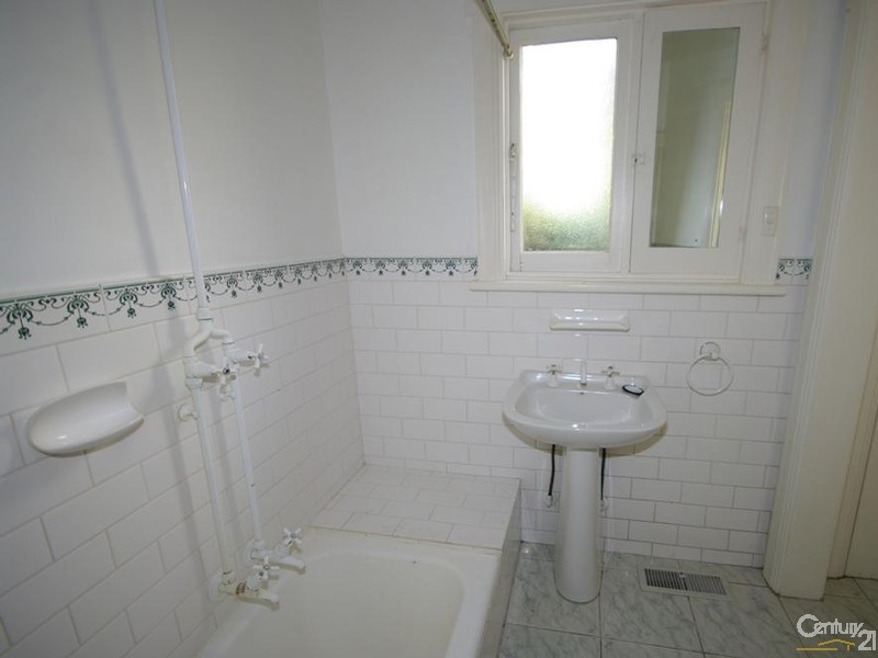 3 Lillimur Road, Ormond VIC 3204