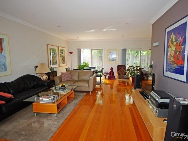 2/10 Tucker Road, Bentleigh VIC 3204