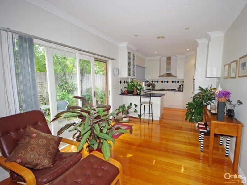 2/10 Tucker Road, Bentleigh VIC 3204