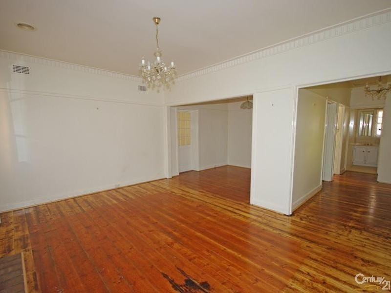 33 Small Road, Bentleigh VIC 3204