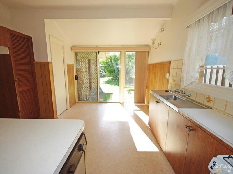 33 Small Road, Bentleigh VIC 3204