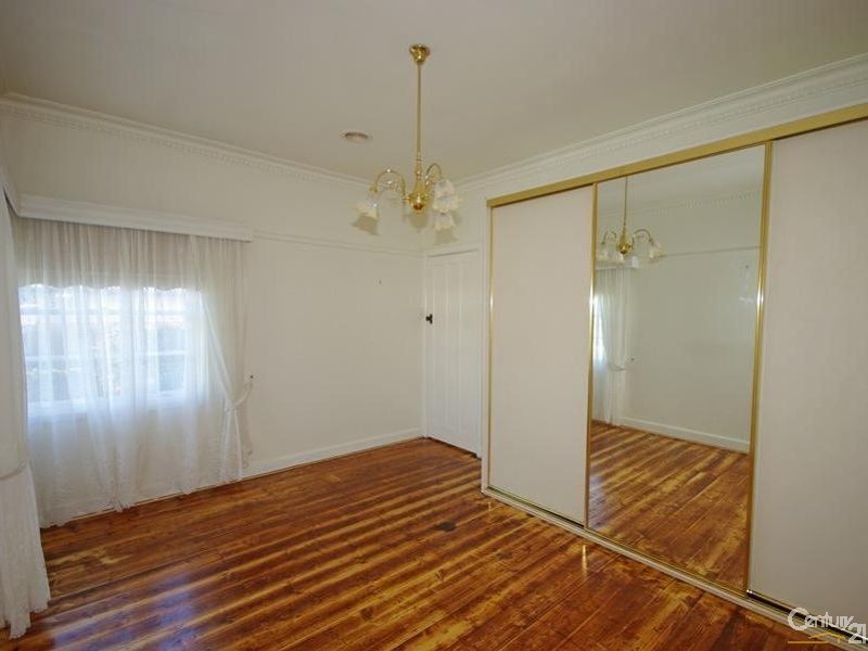 33 Small Road, Bentleigh VIC 3204