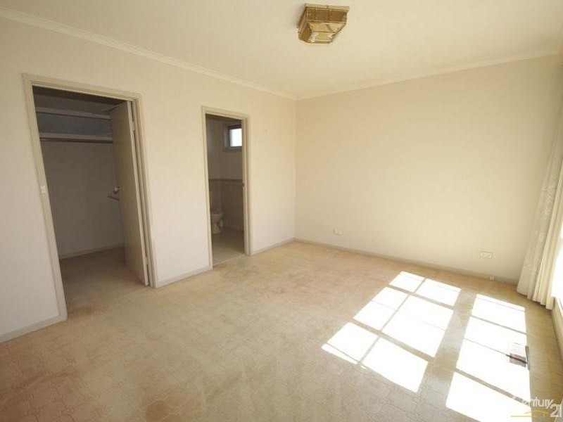 1/67 Wright Street, Mckinnon VIC 3204