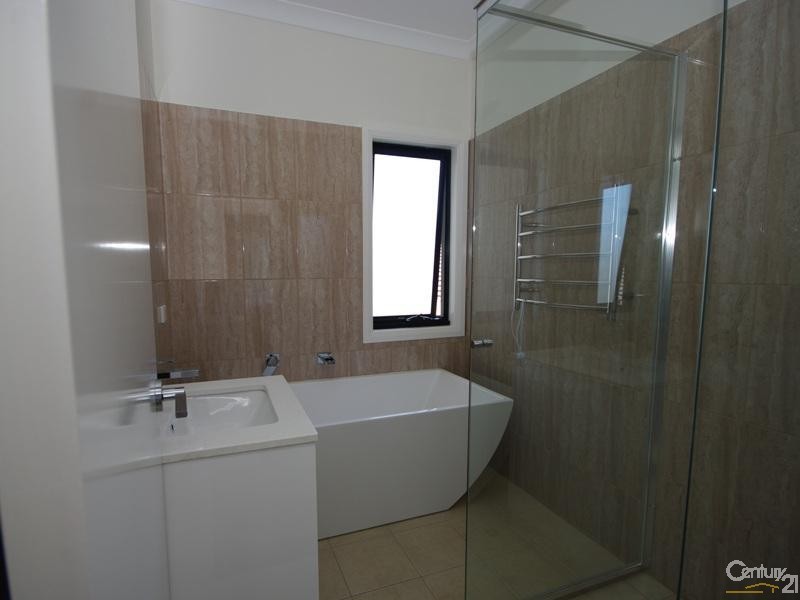 18 Luckins Road, Bentleigh VIC 3204