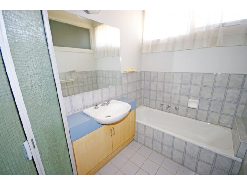 1/106 Bignell Road, Bentleigh East VIC 3165