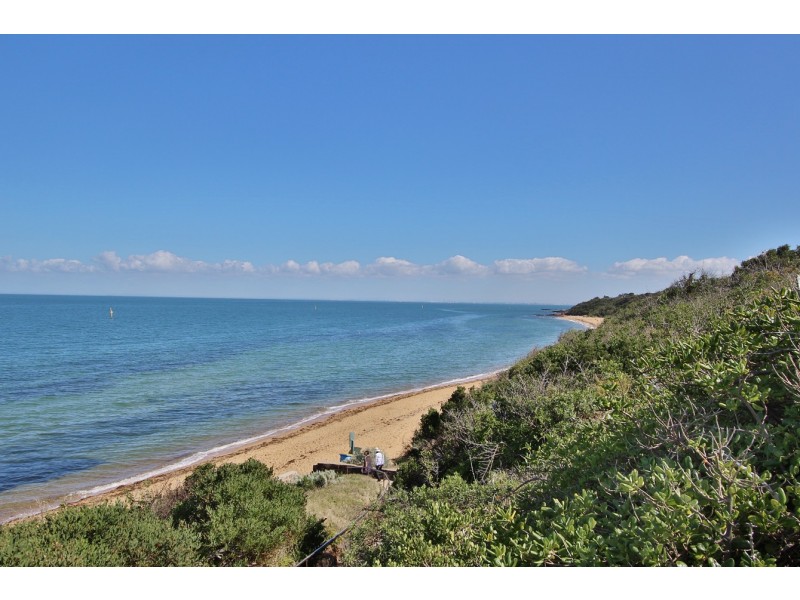 4/27 Third Street, Black Rock VIC 3193