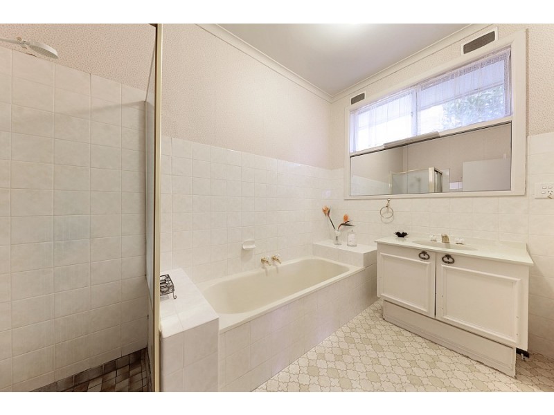 99 Patterson Road, Bentleigh VIC 3204