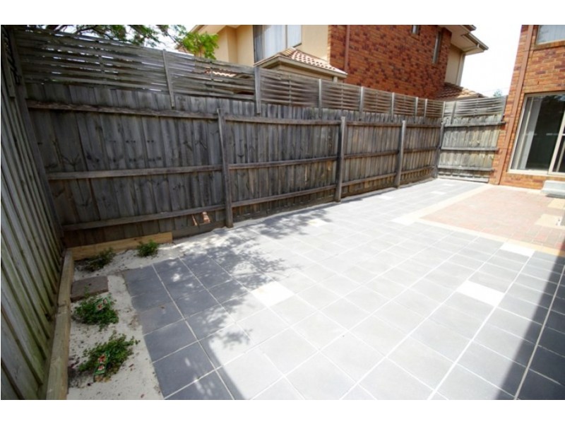 212 Tucker Road, Mckinnon VIC 3204