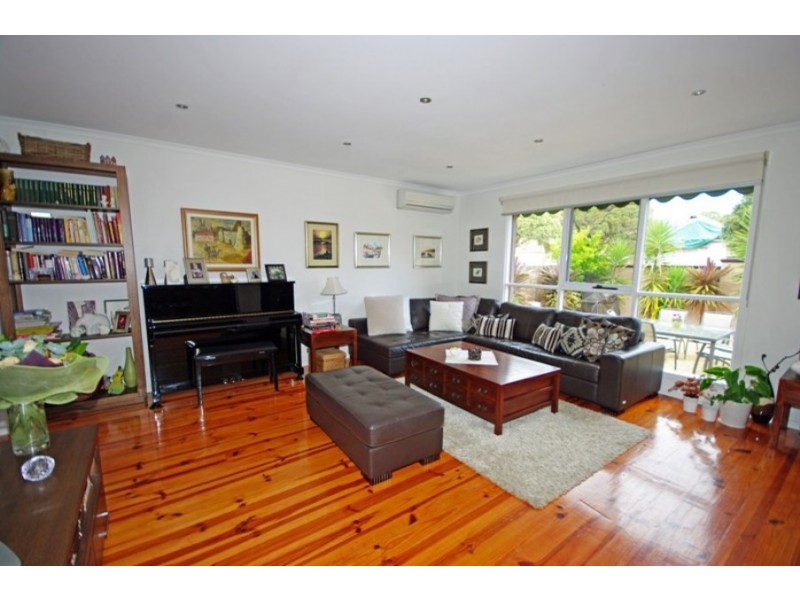 1/6 Harper Avenue, Bentleigh East VIC 3165