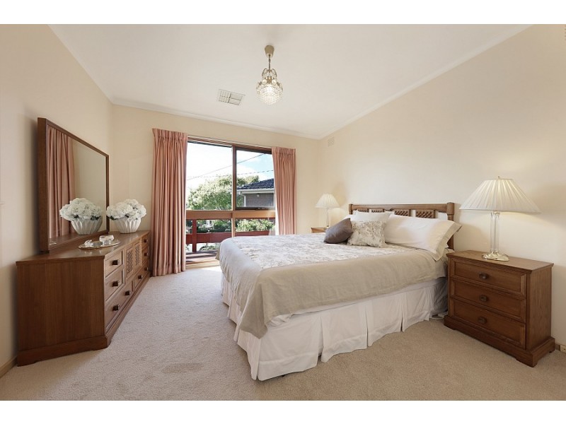 1 Ikara Court, Cheltenham VIC 3192