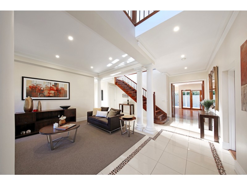 10 Whyte Street, Brighton VIC 3186