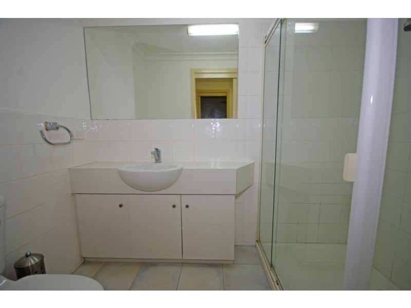 2/125 McKinnon Road, Mckinnon VIC 3204