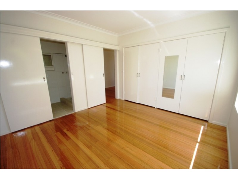 26 Pasadena Crescent, Bentleigh East VIC 3165