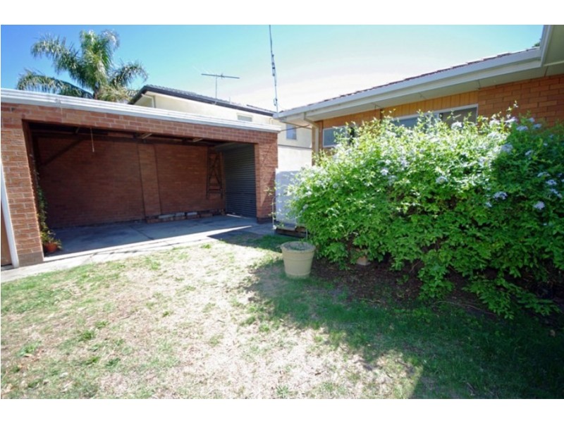 26 Pasadena Crescent, Bentleigh East VIC 3165