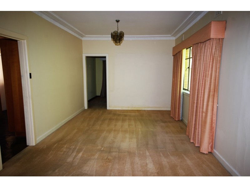 2 Shanahan Crescent, Mckinnon VIC 3204