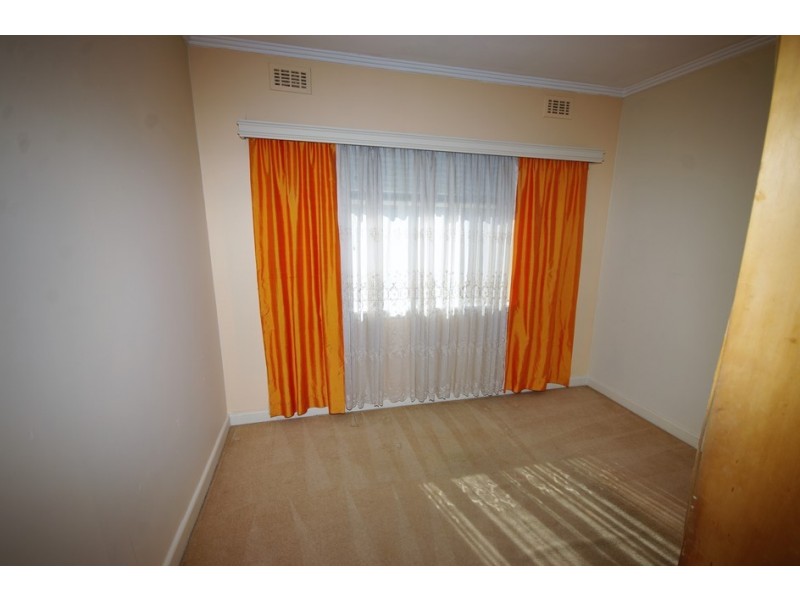 2 Shanahan Crescent, Mckinnon VIC 3204