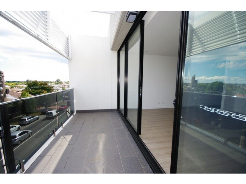 202/193 McKinnon Road, Mckinnon VIC 3204
