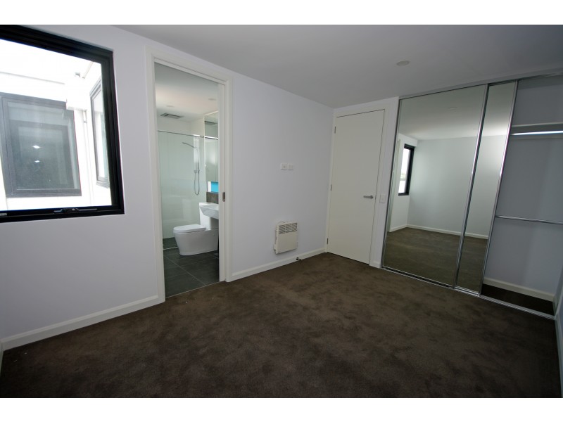 202/193 McKinnon Road, Mckinnon VIC 3204