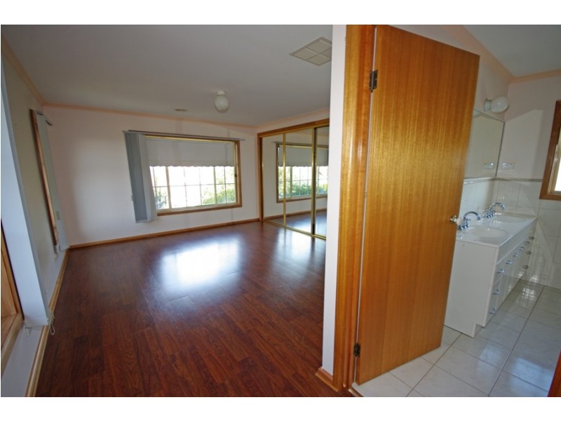 29 Kennedy Street, Bentleigh East VIC 3165