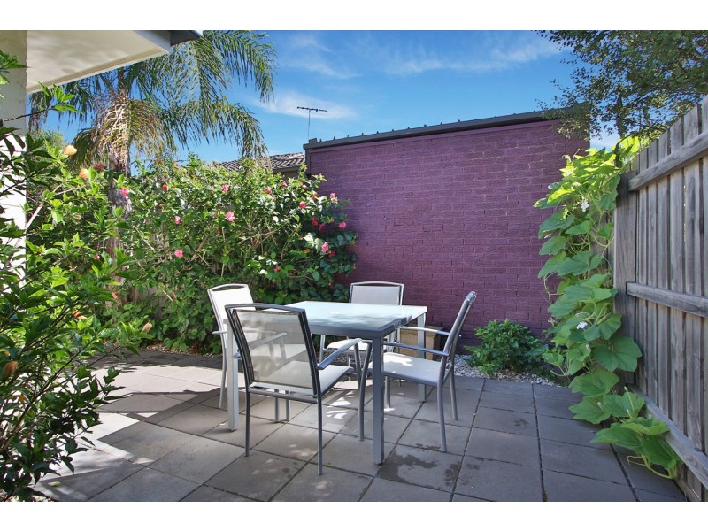 4/27 Third Street, Black Rock VIC 3193