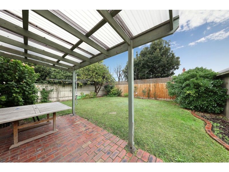 15 Service Street, Caulfield North VIC 3161