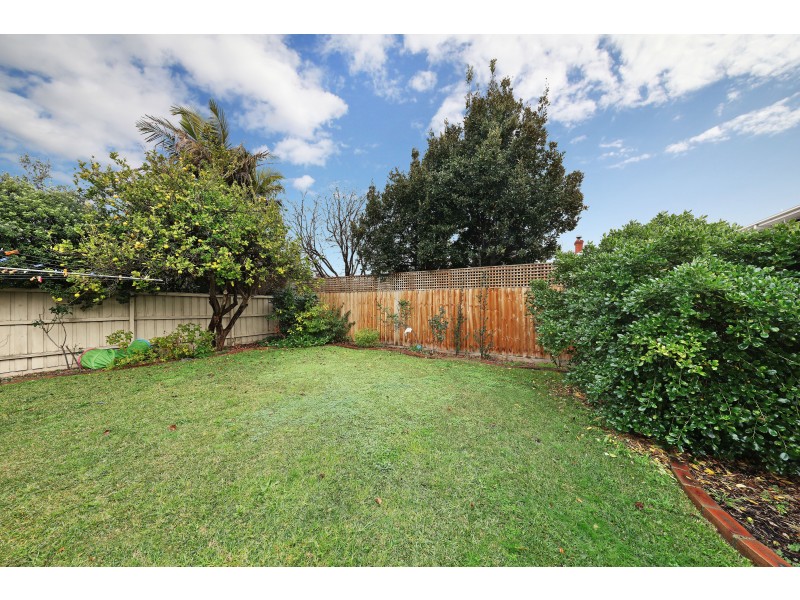 15 Service Street, Caulfield North VIC 3161