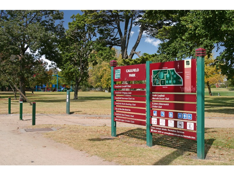 15 Service Street, Caulfield North VIC 3161