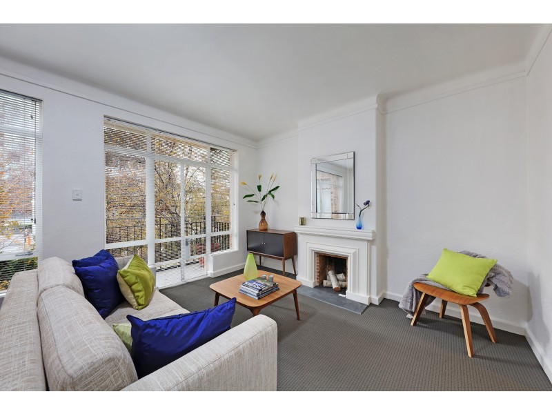 10/8 Louise Street, Melbourne VIC 3004