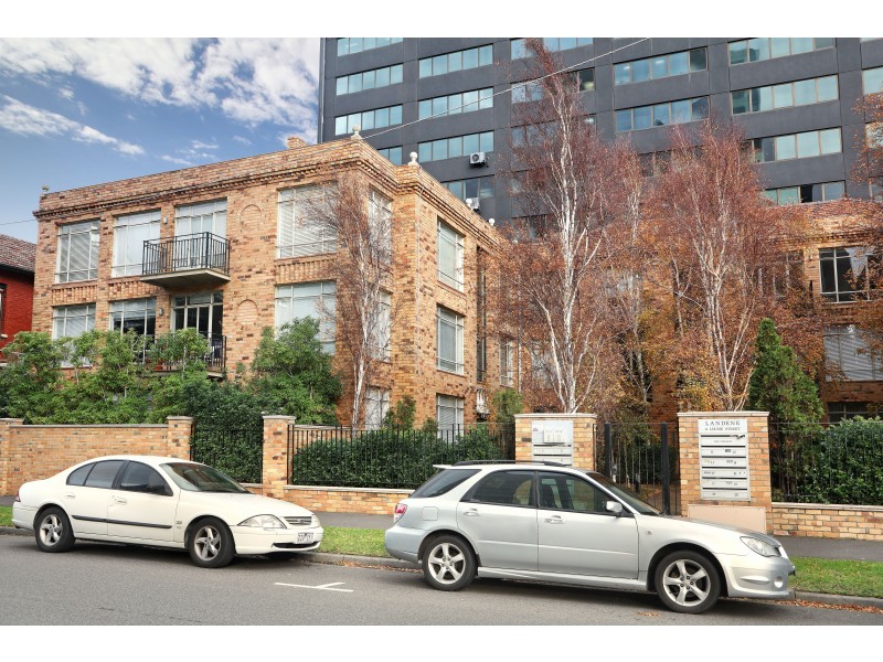 10/8 Louise Street, Melbourne VIC 3004