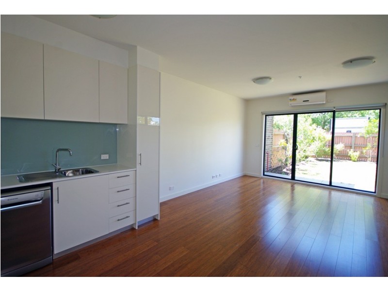 6/75 Lillimur Road, Ormond VIC 3204