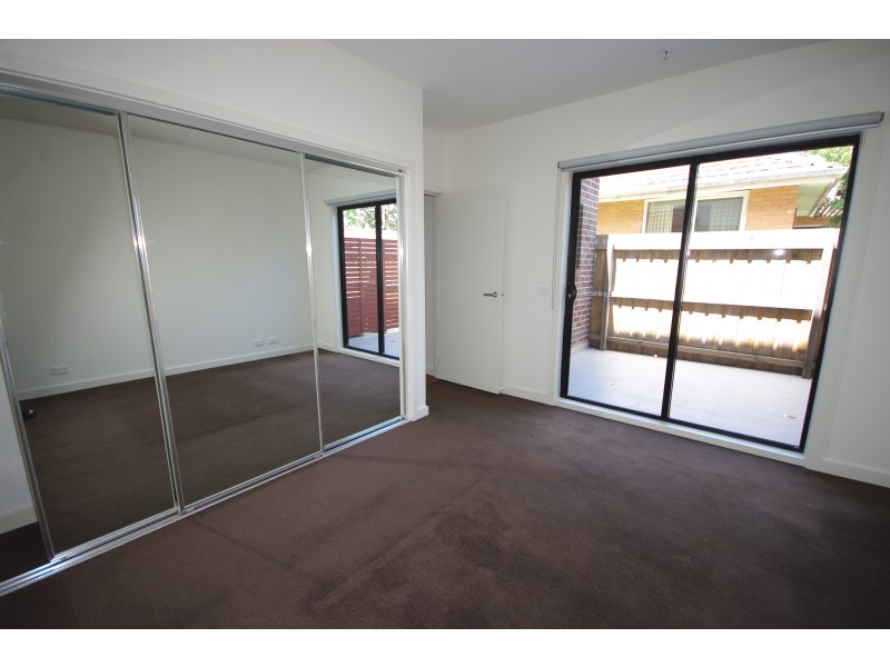 6/75 Lillimur Road, Ormond VIC 3204