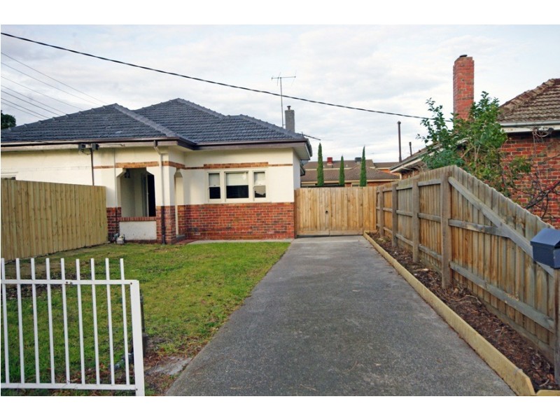 72 Oakleigh Road, Carnegie VIC 3163