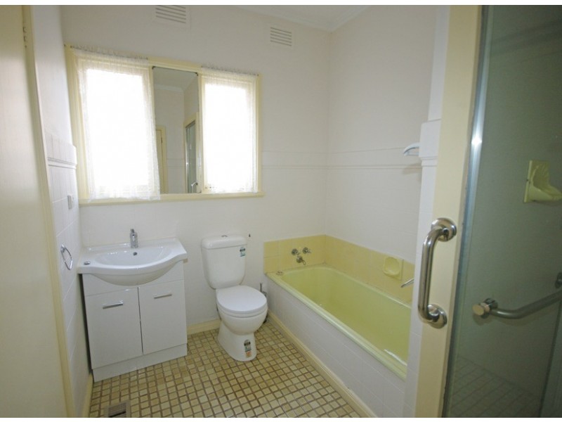 31 Rose Street, Mckinnon VIC 3204